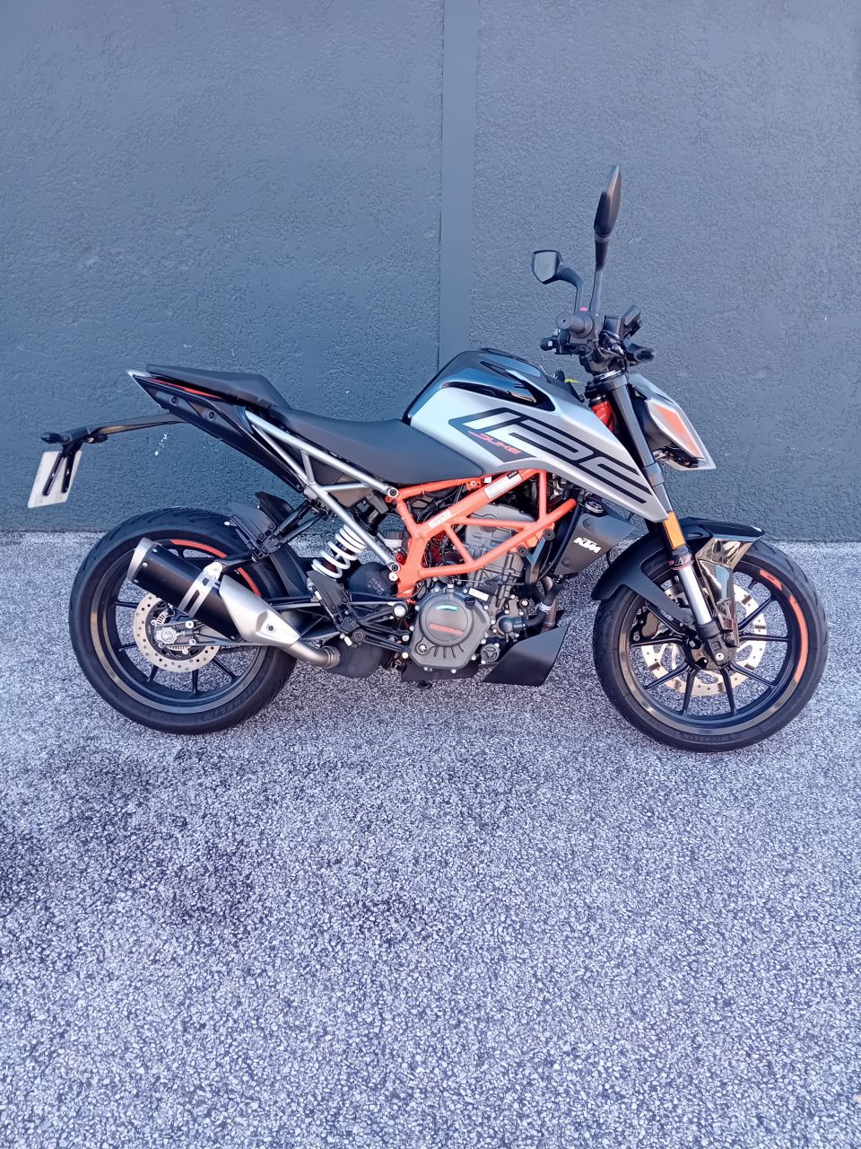 KTM 125 DUKE ABS 4