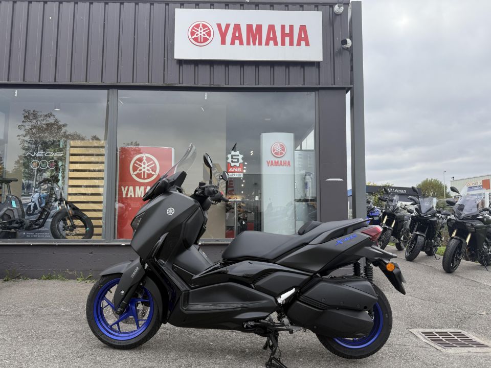 YAMAHA XMAX 300 4