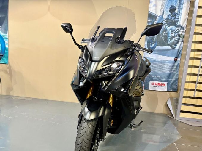 YAMAHA XP T-MAX 560 TECH MAX 4