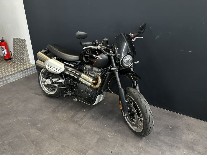 TRIUMPH SCRAMBLER 1200 XC 4
