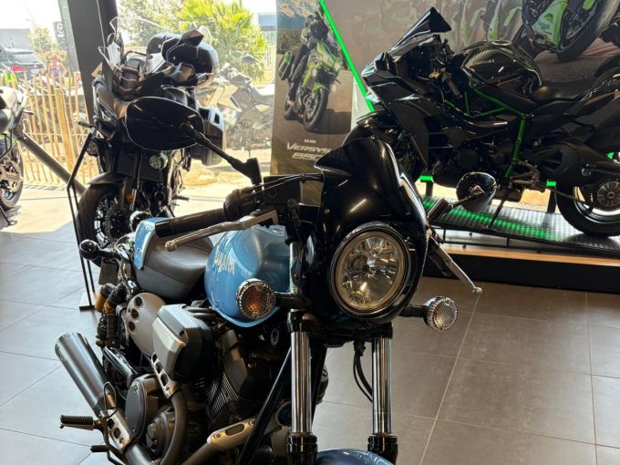 YAMAHA XV 950 BOLT 4