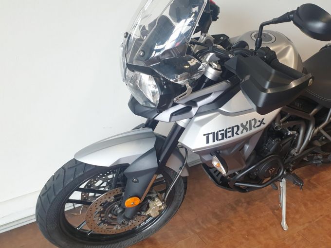 TRIUMPH TIGER 800 XRX 4