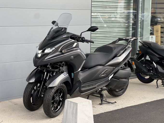 YAMAHA TRICITY 300 4