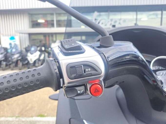 PIAGGIO MP3 500 ABS/ASR 4
