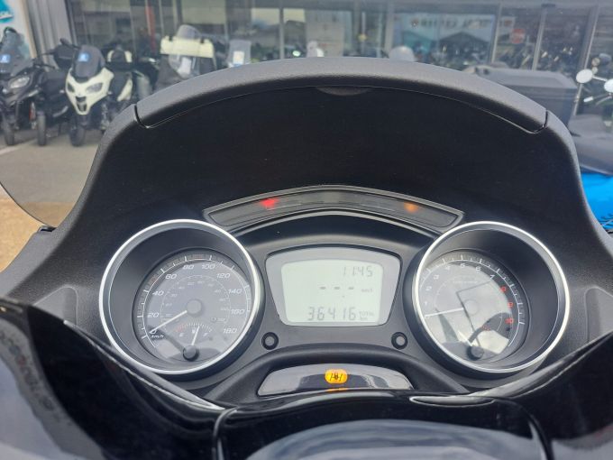 PIAGGIO MP3 500 ABS/ASR 4