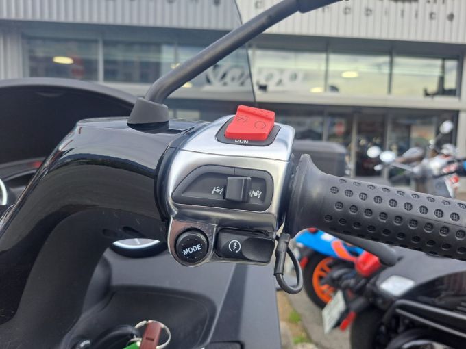 PIAGGIO MP3 500 ABS/ASR 4