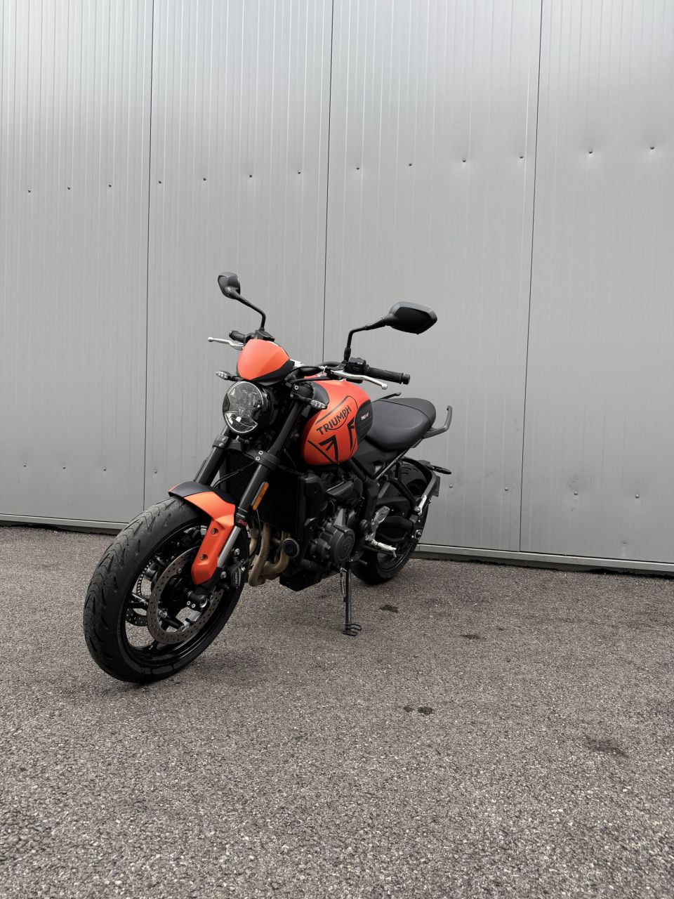 TRIUMPH TRIDENT 660 4