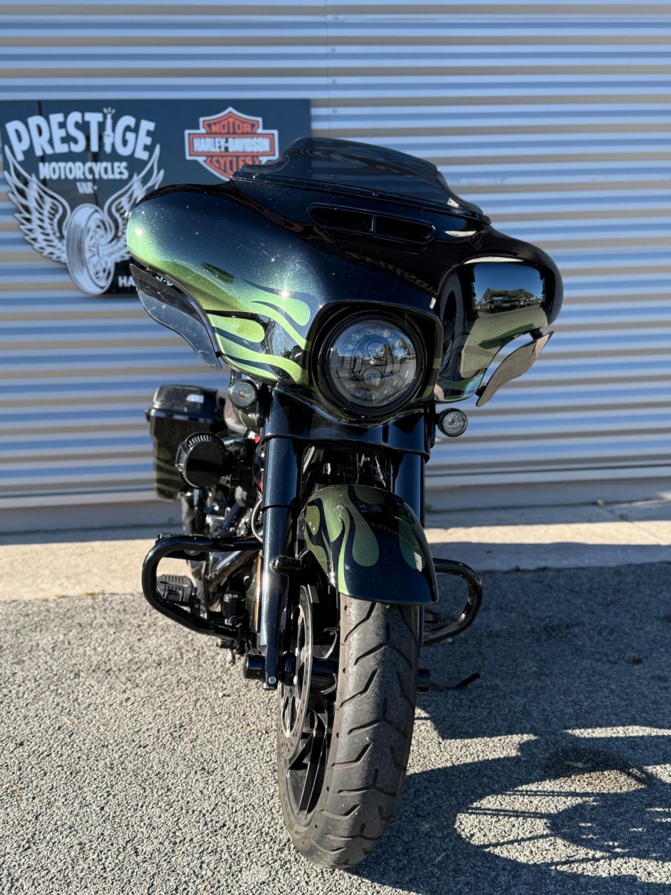 HARLEY-DAVIDSON TOURING STREET GLIDE 1800 CVO 4