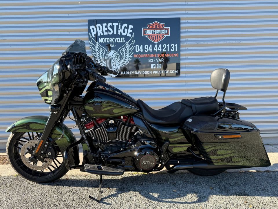 HARLEY-DAVIDSON TOURING STREET GLIDE 1800 CVO 4