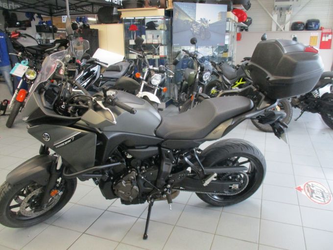 YAMAHA TRACER 7 4