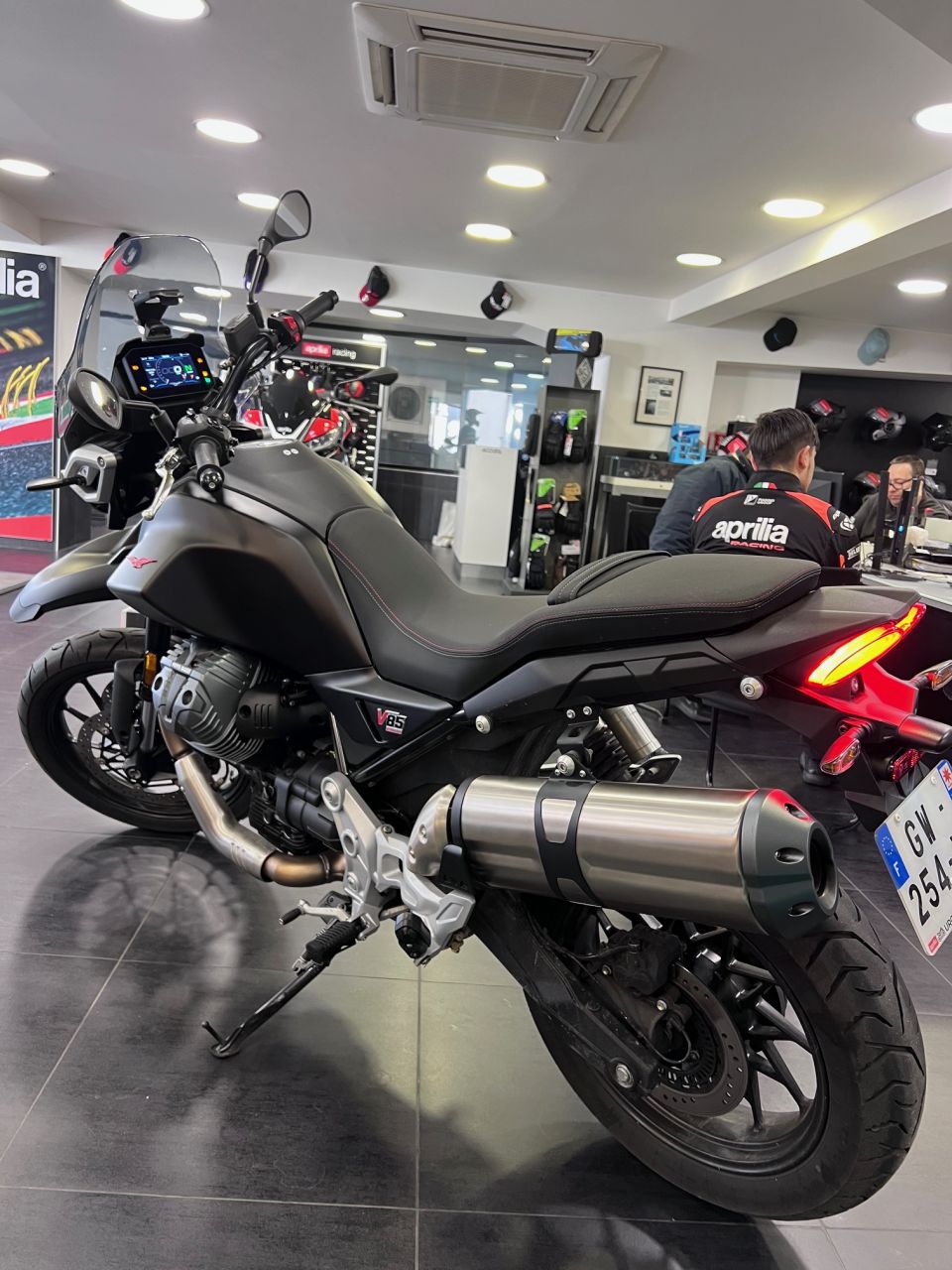 MOTO GUZZI V85 TT 850 4