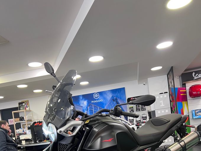 MOTO GUZZI V85 TT 850 4
