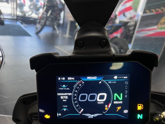 MOTO GUZZI V85 TT 850 4