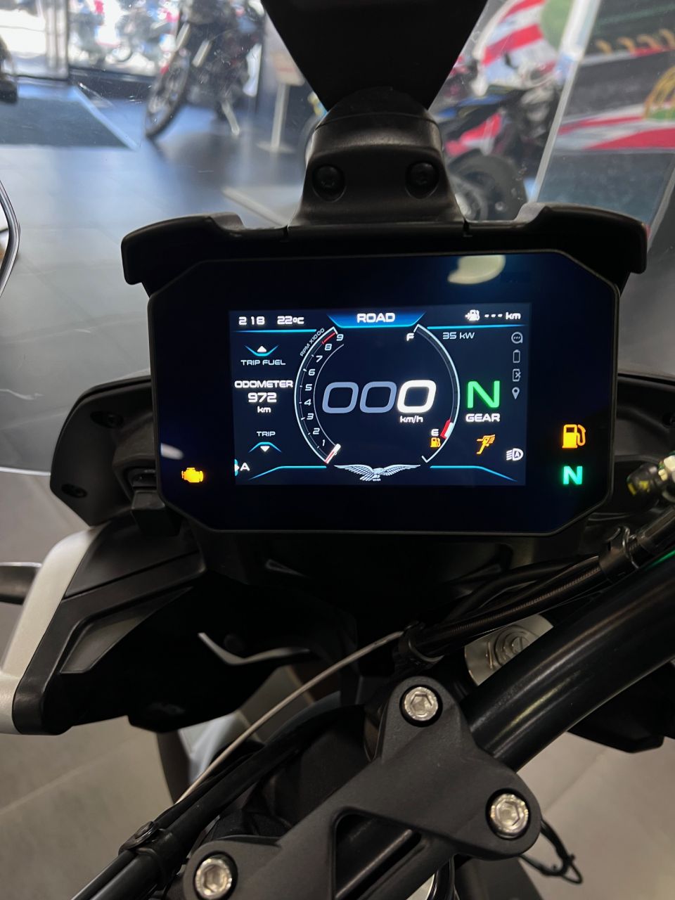 MOTO GUZZI V85 TT 850 4