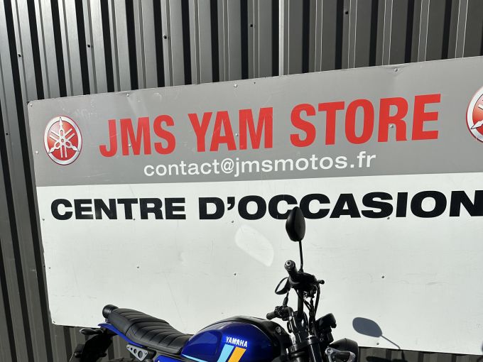 YAMAHA XSR 125 4