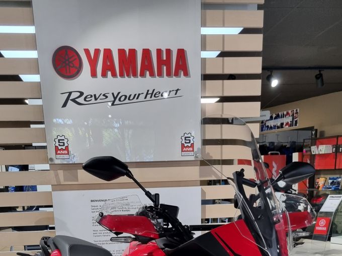 YAMAHA TRACER 7 4