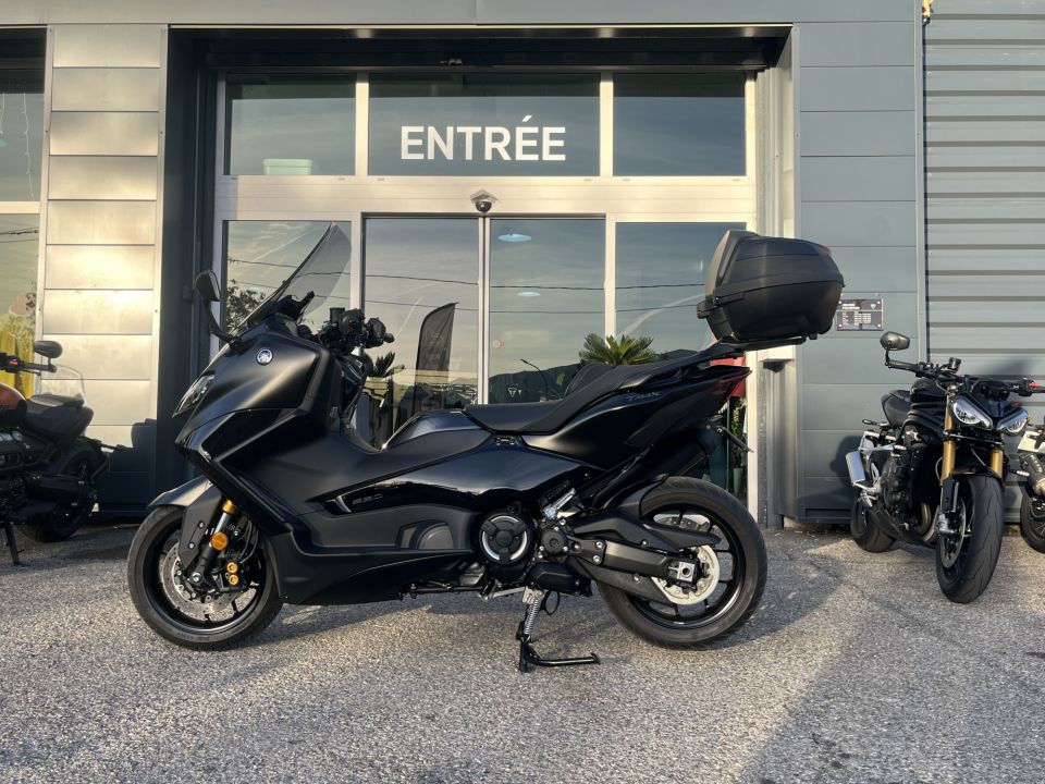 YAMAHA XP T-MAX 560 TECH MAX 4