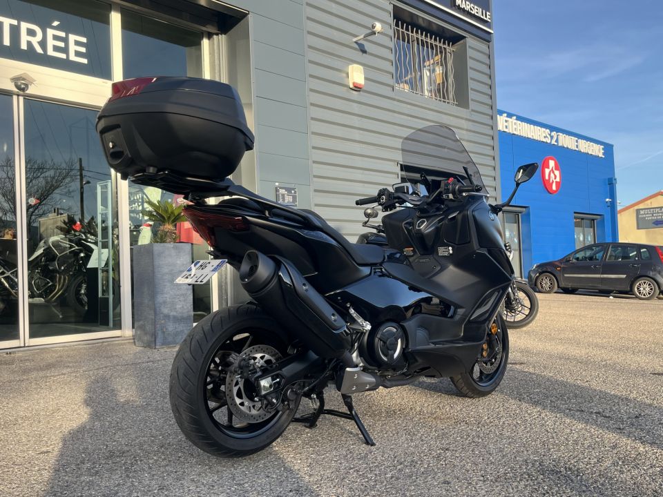 YAMAHA XP T-MAX 560 TECH MAX 4