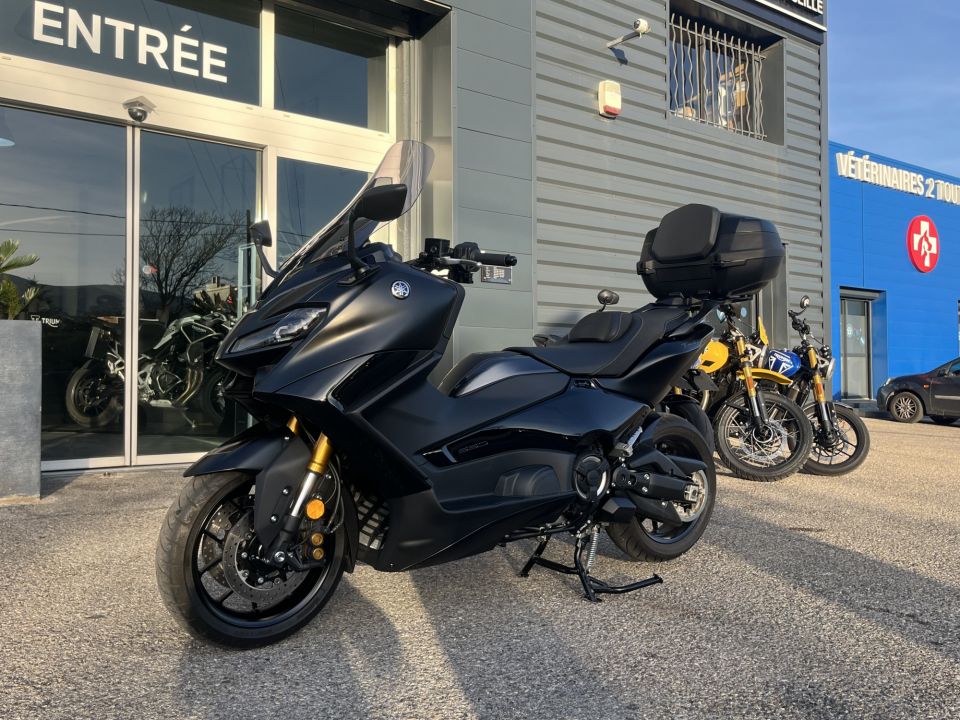 YAMAHA XP T-MAX 560 TECH MAX 4