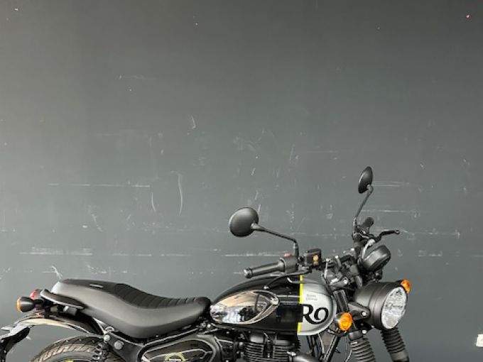 ROYAL ENFIELD HNTR 350 REBEL BLACK 4
