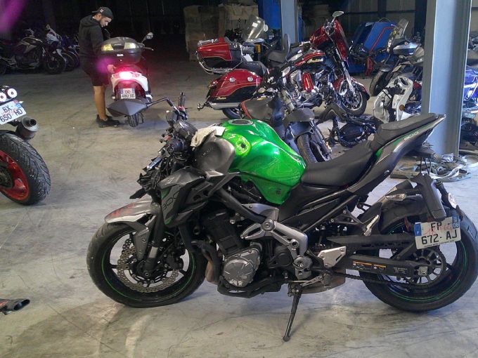 KAWASAKI Z 900 4