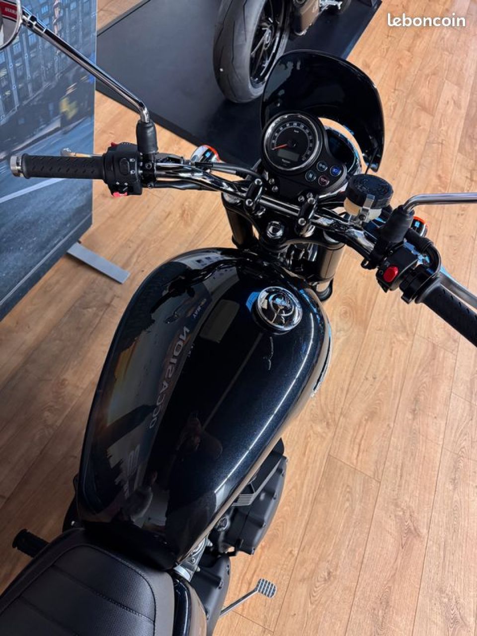 TRIUMPH BONNEVILLE 865 T100 4