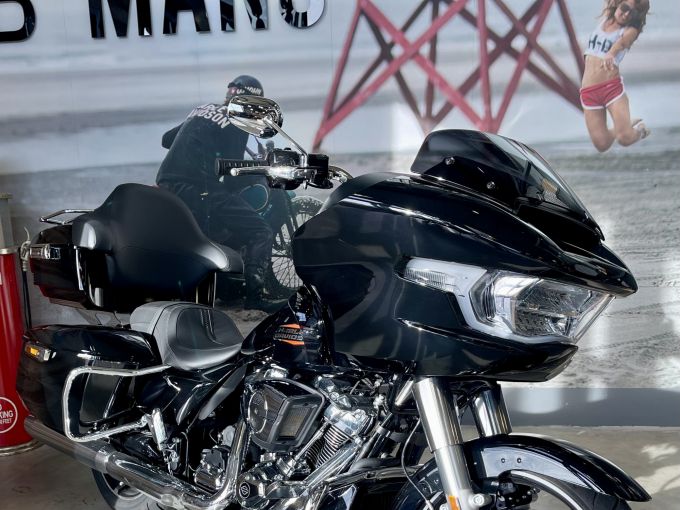 HARLEY-DAVIDSON TOURING ROAD GLIDE 1923 4