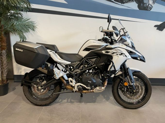 BENELLI TRK 502 X 4