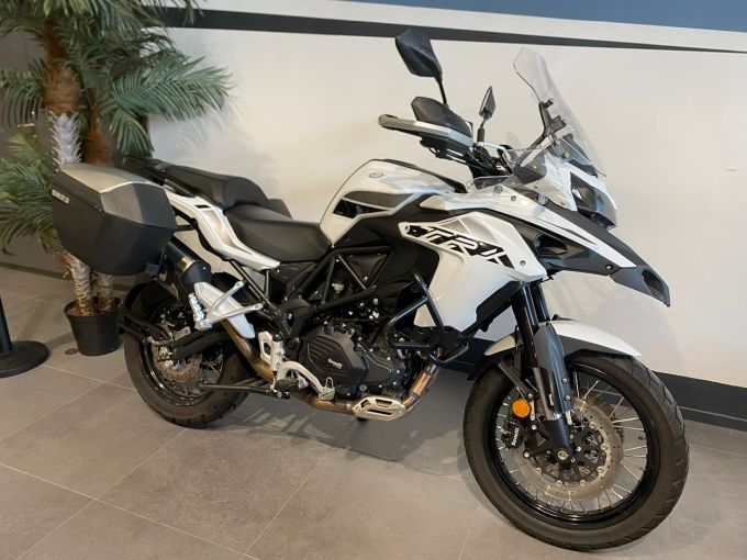 BENELLI TRK 502 X 4