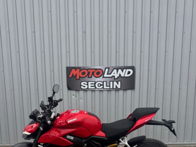 DUCATI Streetfighter V4 4