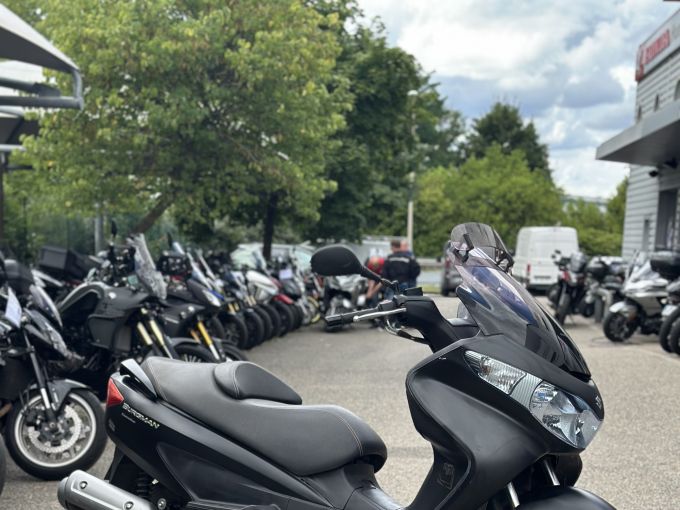 SUZUKI BURGMAN 200 4