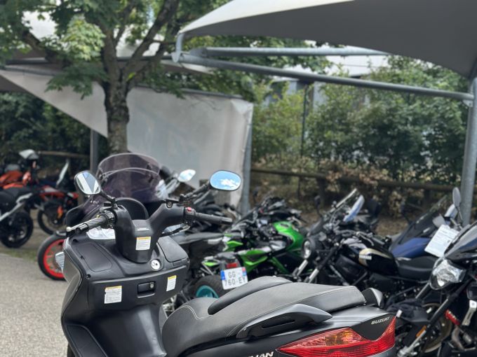 SUZUKI BURGMAN 200 4