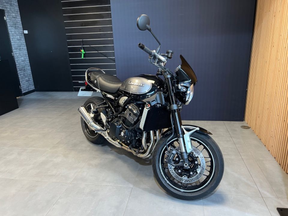 KAWASAKI Z900RS 4