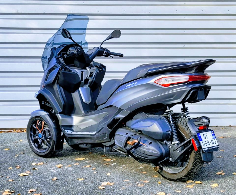 PIAGGIO MP3 530 SPORT 4