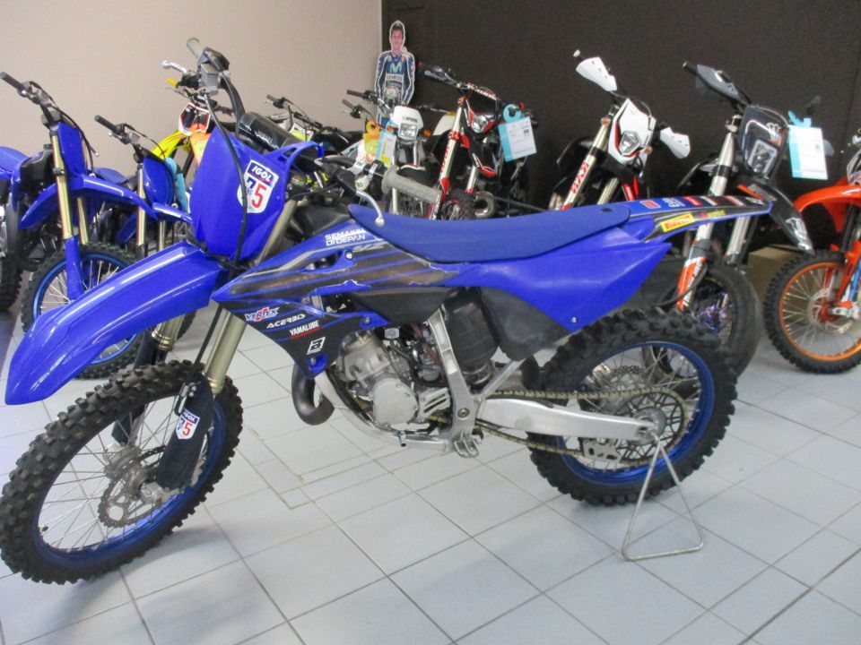 YAMAHA YZ 125 4
