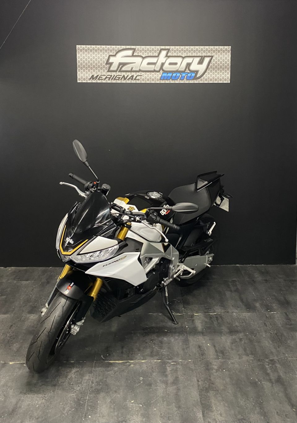 APRILIA TUONO 1100 V4 FACTORY 4