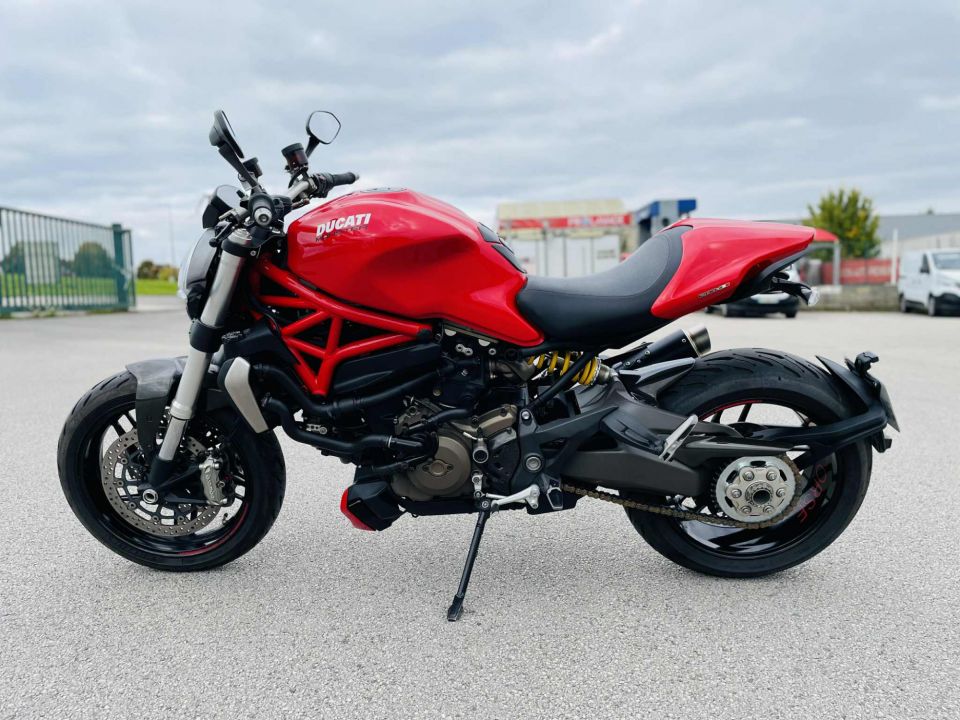 DUCATI MONSTER 1200 4