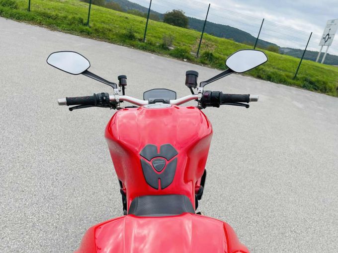 DUCATI MONSTER 1200 4