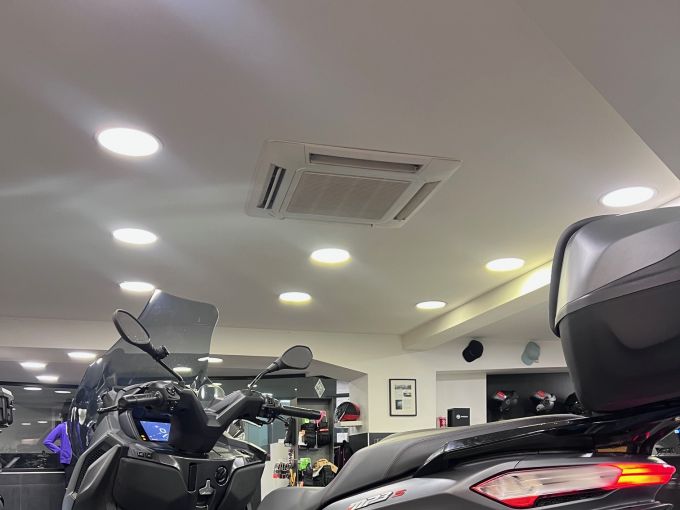PIAGGIO MP3 400 HPE SPORT ABS ASR 4