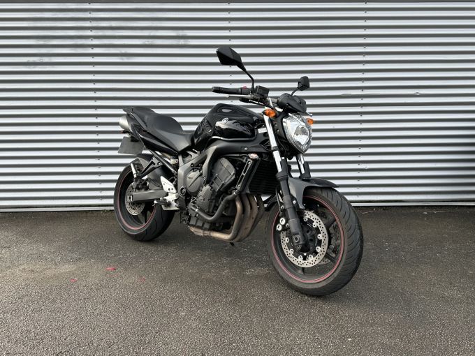 YAMAHA FZ6 (98CV) 4