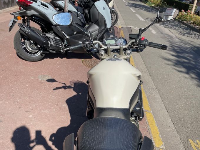 YAMAHA XJ6 4