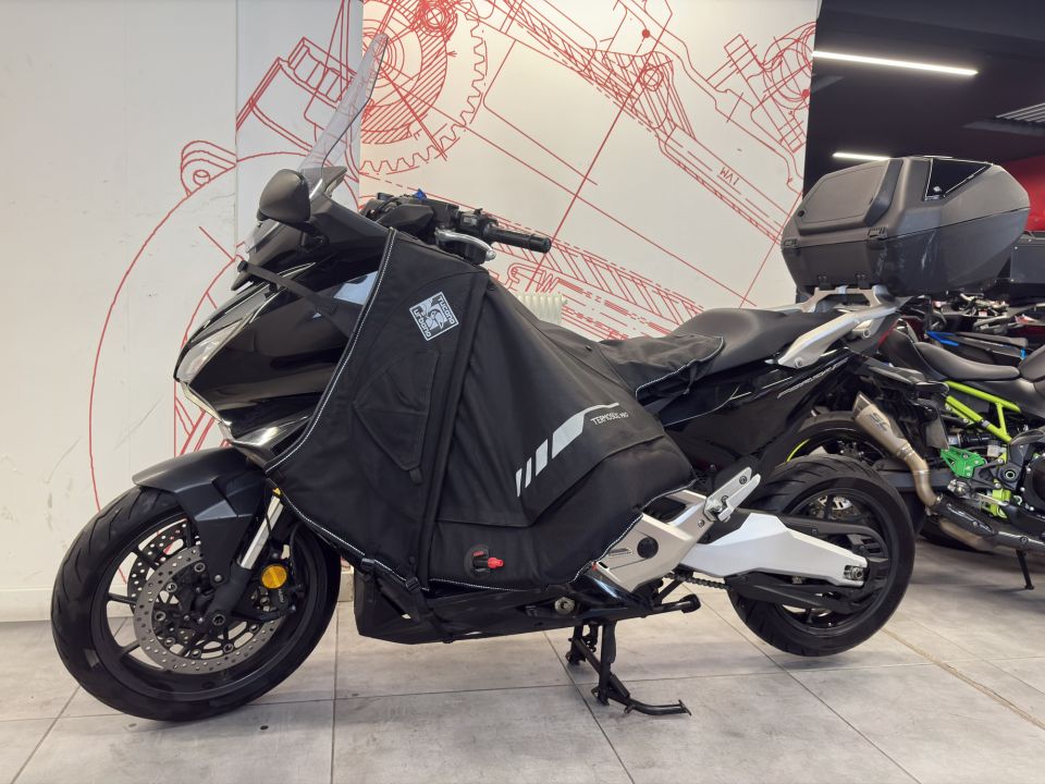 HONDA NSS FORZA 750 4