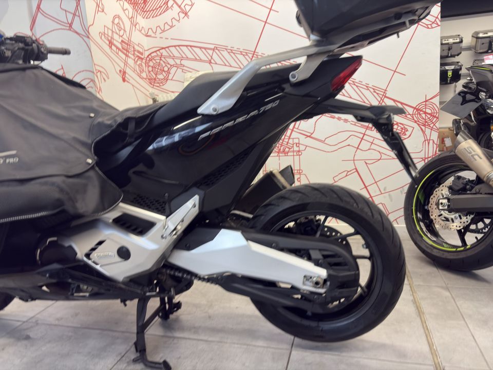 HONDA NSS FORZA 750 4