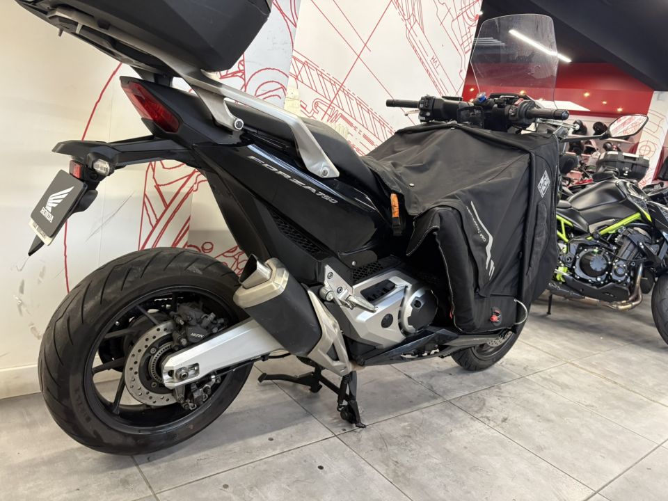 HONDA NSS FORZA 750 4