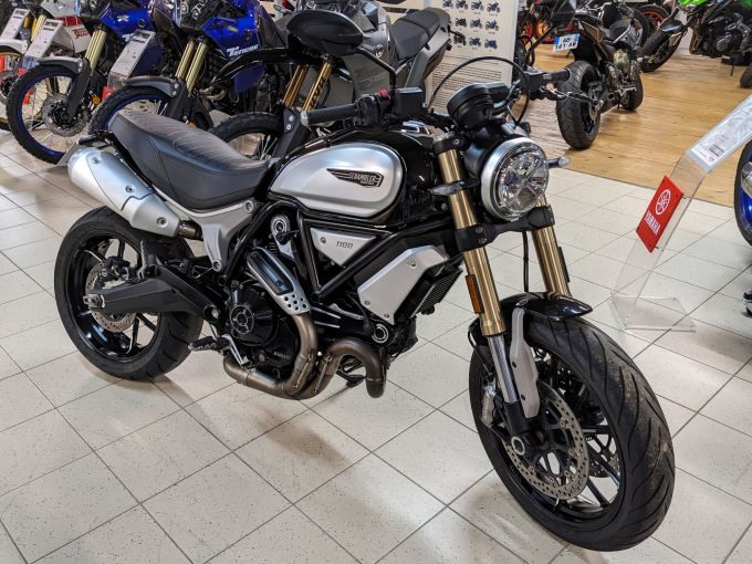 DUCATI SCRAMBLER 4