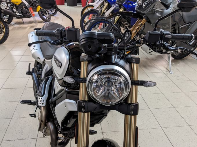 DUCATI SCRAMBLER 4