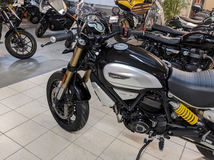 DUCATI SCRAMBLER 4