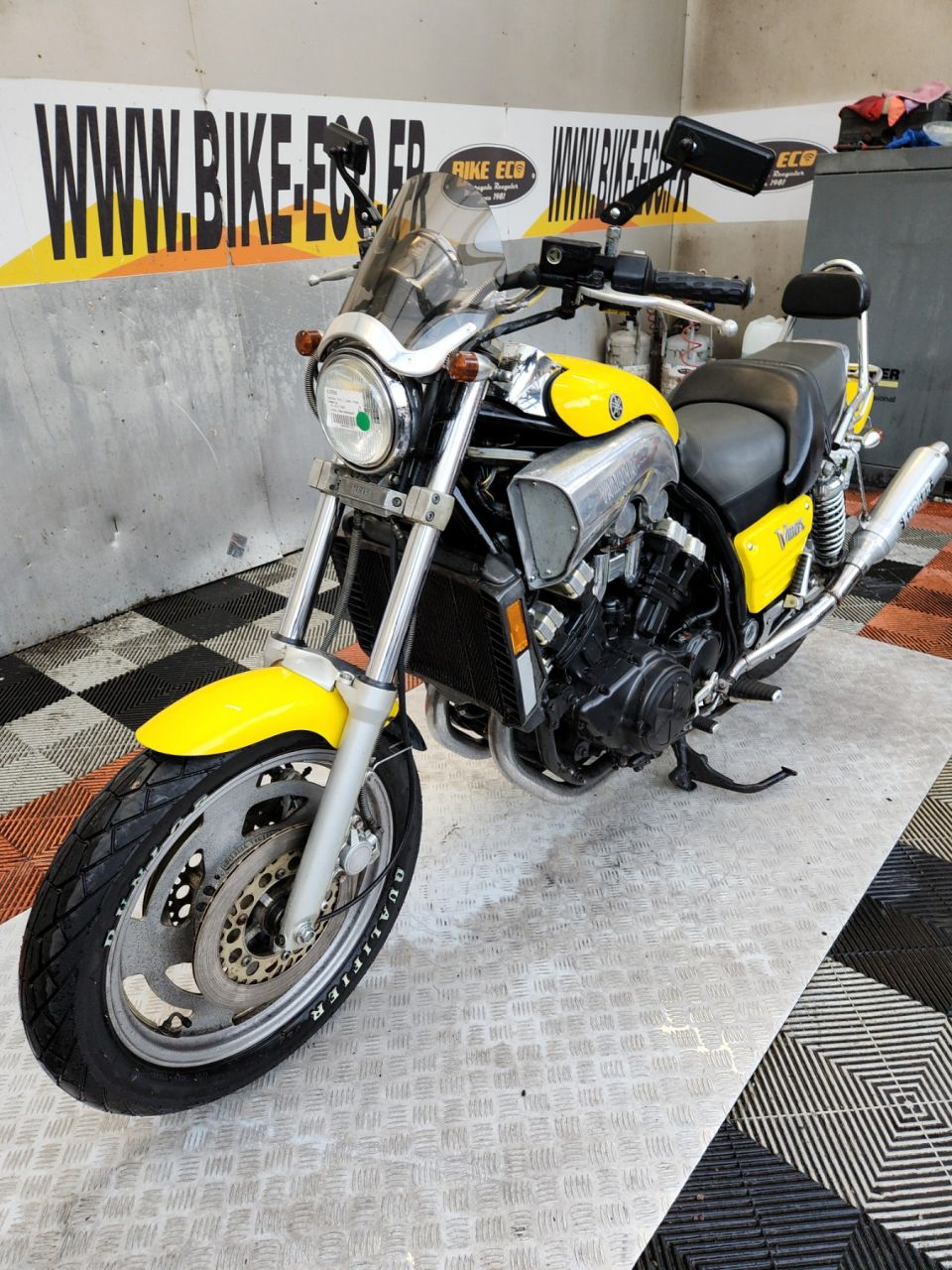YAMAHA V-MAX 1200 4