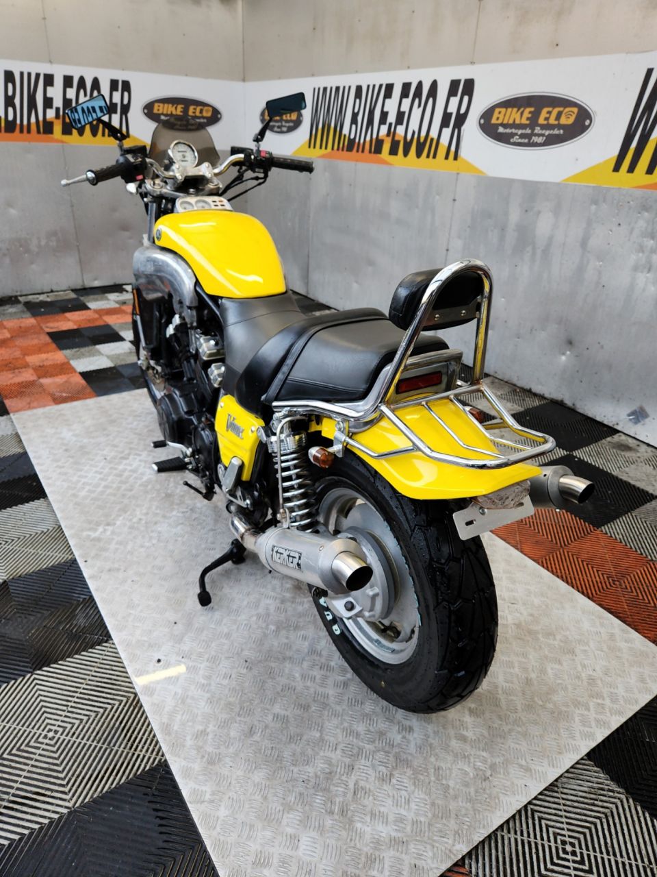YAMAHA V-MAX 1200 4