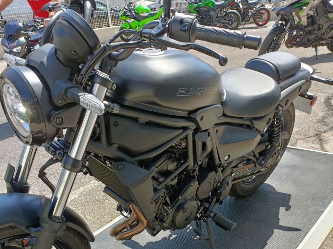 KAWASAKI ELIMINATOR 500 1ER MAIN 270 KMS 4